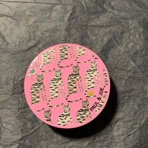 Paul & Joe setting pressed powder 001